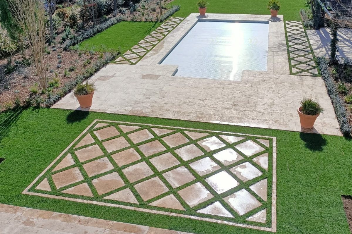 Vu du jardin en hauteur